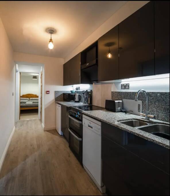 Spacious 2 Bedroom Apartment Near Seafront Penzance Exterior foto